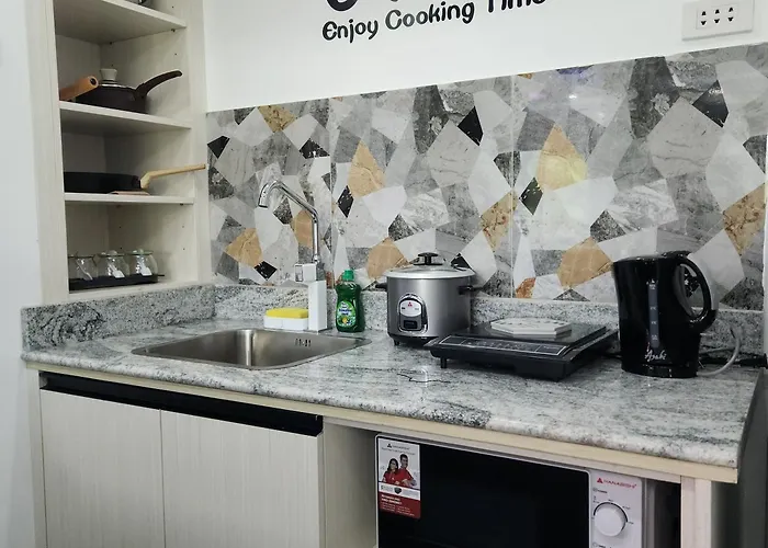 Apartment Azur B316 Near Airport, Netflix, Stylish, Cozy With Swimming Pool Lapu-Lapu City