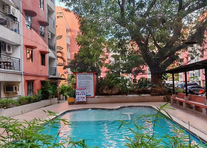 Apartment Azur B316 Near Airport, Netflix, Stylish, Cozy With Swimming Pool *